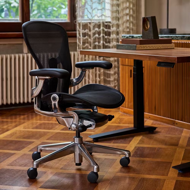 hậu quả khi chọn sai ghế văn phòng