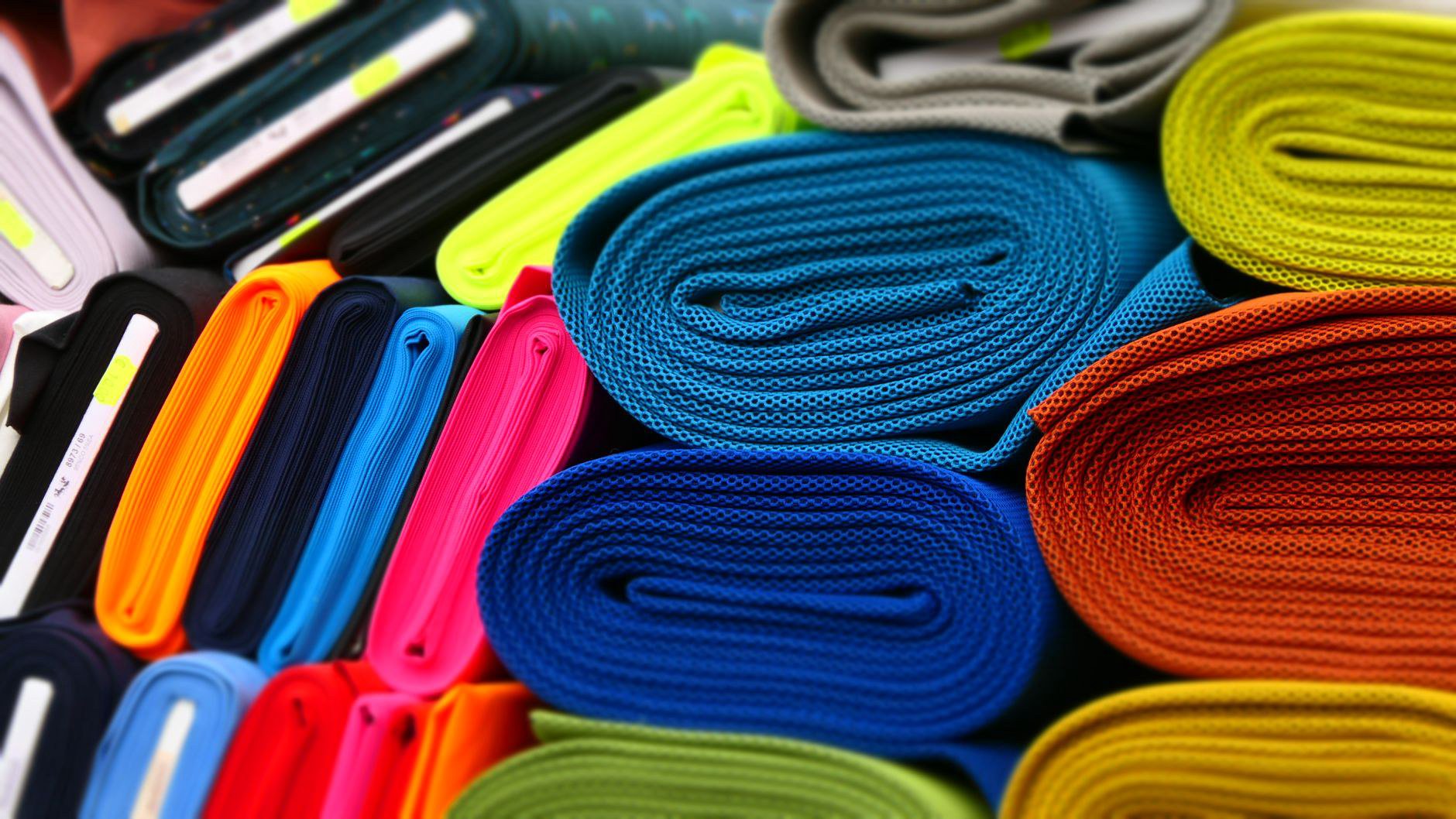 Vải, nguyên phụ liệu may mặc là chi phí đầu vào quan trọng của mọi xưởng may nhỏ